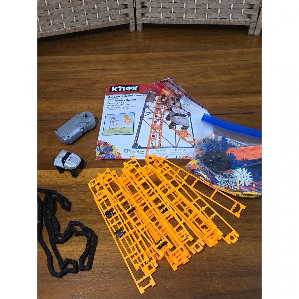 Knex Amazin 8 Roller Coaster Building Set 50216 Motorized 448‎ Pieces 2.6ft Tall